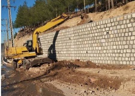 اجرای پروژه دیوار سنگی پارک ارغوان ایلام