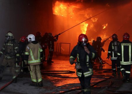 عملیات نفس‌گیر آتش‌نشانان در نجات دانشجویان گرفتار
