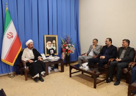 امام جمعه ایلام: ساخت‌وسازهای غیرمجاز در ایلام هرچه سریع‌تر ساماندهی شود