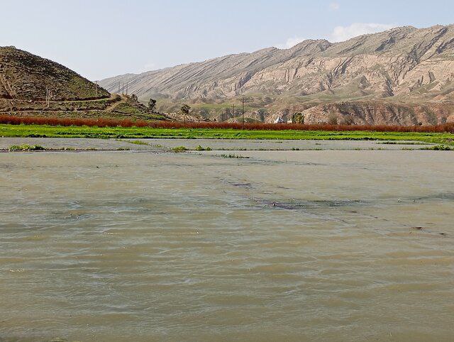 قطع جاده‌های سه روستای سیروان به دلیل آبگیری سد سیمره