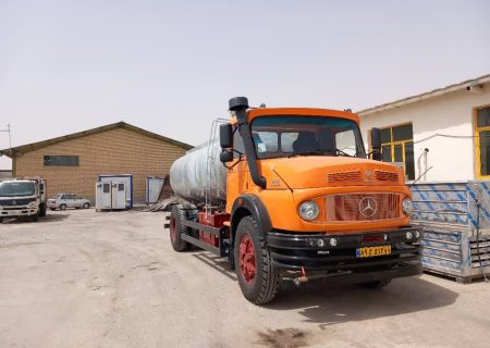 الحاق تانکر آب جدید به ناوگان شهرداری مهران با اعتبار ۴۰ میلیارد ریال