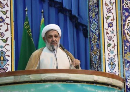 حجت‌الاسلام مرادبیگی: اتکا به ظرفیت‌های داخلی، کلید پیشرفت کشور است/ جاده‌های ایلام نیازمند توجه فوری وزارت راه