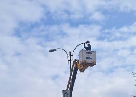 نصب ۱۷۶ چراغ LED در معابر عمومی شهر چوار توسط امور توزیع برق