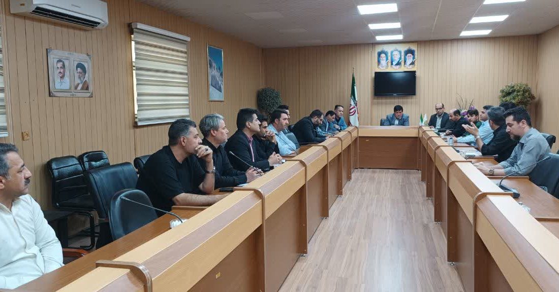 بررسی بازار مهران در نشست ستاد تنظیم بازار؛ قیمت میوهها زیر ذرهبین