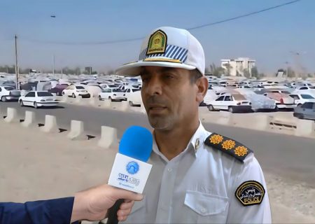 ممنوعیت توقف خودرو در مسیرهای منتهی به مرز مهران / خودروهای متخلف به پارکینگ منتقل می‌شوند
