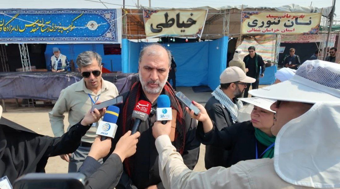 مهران در تپش اربعین؛ موکب چنداستانی با محوریت ایلام، کانون خدمت جهادی به زائران سیدالشهدا (ع)