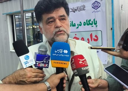 ارائه خدمات درمانی رایگان به زائران اربعین در مرز مهران توسط موکب تأمین اجتماعی و بسیج جامعه پزشکی