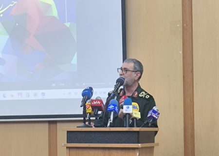 سردار حسینی: امروز جنگ، جنگ رسانه است و خبرنگاران خط مقدم این جبهه‌اند