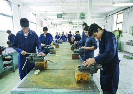 نخستین هنرستان جوار صنعت غرب کشور در چوار به‌زودی آغاز به کار می‌کند