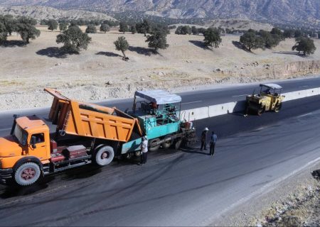 آغاز عملیات بهسازی و روکش آسفالت محور ایلام – چوار – ایوان با اعتبار ۱۴۸ میلیارد تومان