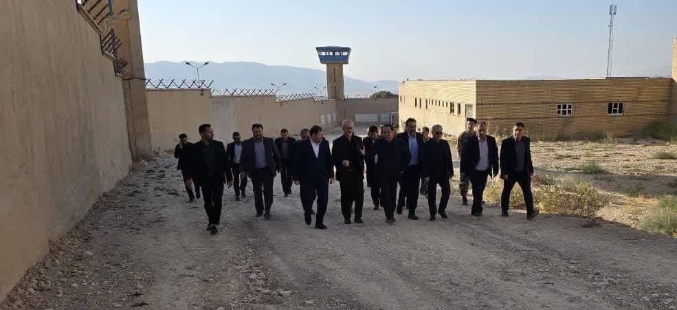 زندانی ۱۸ ساله ایلامی با دستور استاندار و پرداخت بدهی آزاد شد