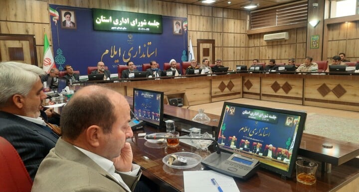 دشمنان تلاش دارند با استفاده از مسائل اقتصادی فضای کشور را ناامن کنند