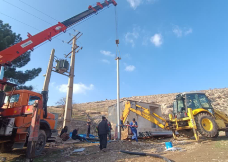 تعویض الکتروموتور چاه اصلی مجتمع نبوت ایوان؛ آب مطمئن برای ۱۵ روستای مرکزی و زرنه