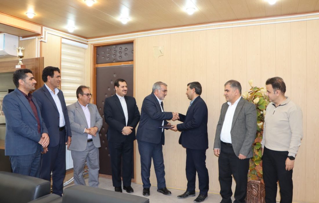 سرپرست جدید اداره مخابرات شهرستان ایلام معارفه شد؛ تأکید بر توسعه فیبر نوری و ارتقای زیرساختهای ارتباطی