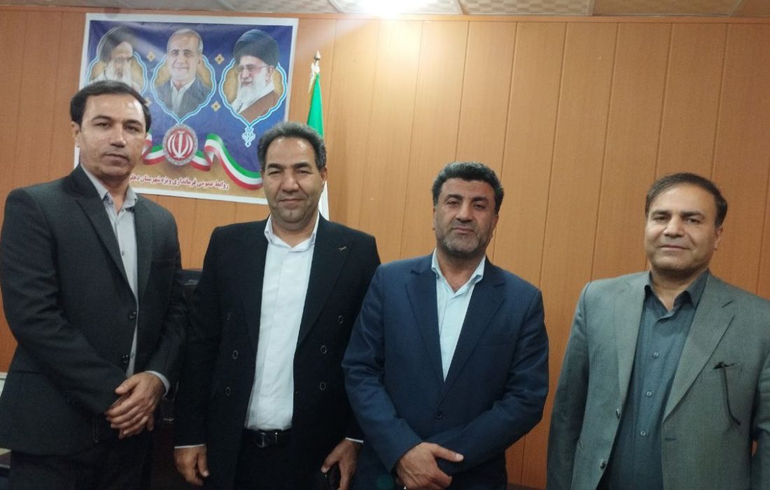 علی عمانی معاون مدیرکل و مدیر راه و شهرسازی دهلران شد؛ تأکید فرماندار بر شتاب‌بخشی به نهضت ملی مسکن