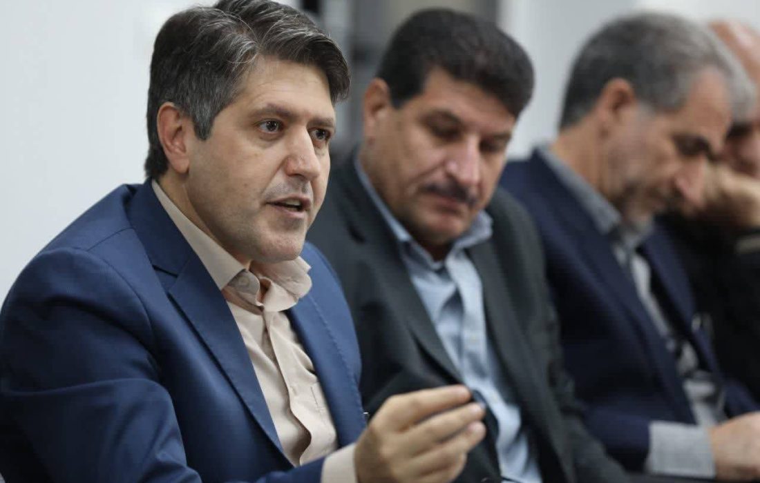 تشدید نظارت بر صنف شیشه‌فروشان در ایلام؛ تشکیل ۸۱ پرونده تخلف در بازرسی‌های بازار