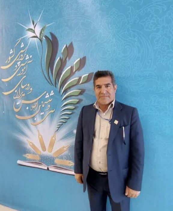 نذر یک‌ساله حقوق معلم ایلامی برای تقویت توان دفاعی کشور