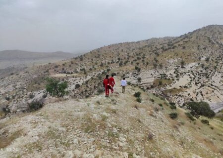 نجات نفس‌گیر در ارتفاعات بلوان ایلام؛ امدادگران فرد مفقودی را پیدا کردند