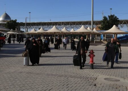 نظارت ویژه بر ناوگان حمل‌ونقل در مرز مهران؛ تردد بیش از ۱۹ هزار زائر در ۲۴ ساعت گذشته