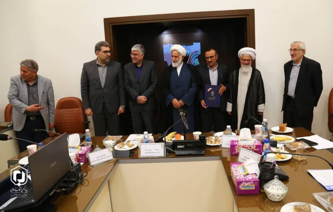عملکرد بنیاد مسکن استان ایلام در بازسازی واحدهای خسارتدیده، مدیرکل این نهاد را در جمع مدیران برتر کشور قرار داد