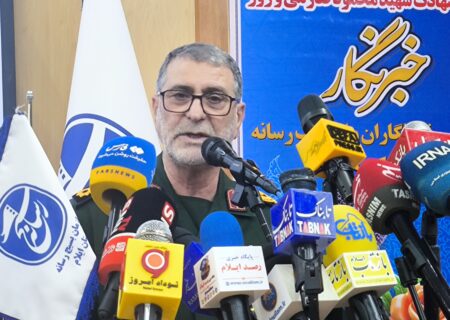 سردار حسینی: خبرنگاران روایتگر حماسه‌های بزرگ کشور هستند/ رسانه‌ها در مسیر توسعه ایلام نقش‌آفرینی کنند