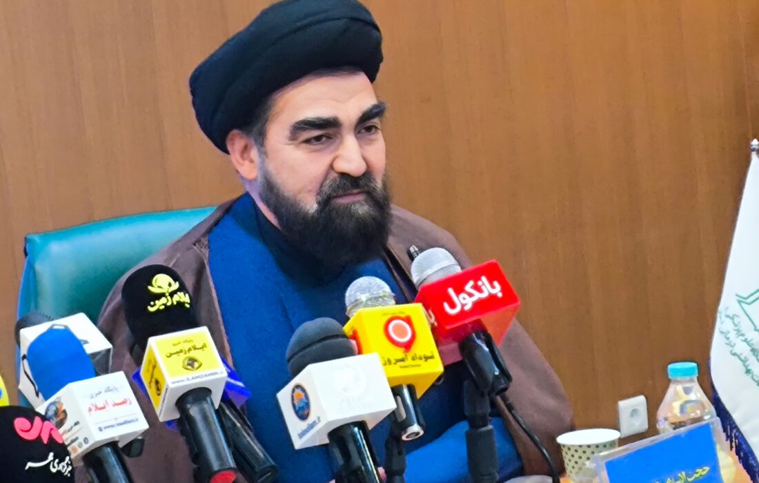 تأکید بر صداقت، شفافیت و نقد منصفانه در نشست خبری به مناسبت روز خبرنگار